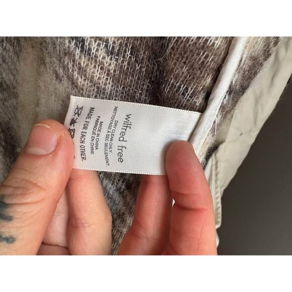 Aritzia Wilfred Free Lyon Wool Plaid Schacket Women's Wilfred Free Jacket - Picture 10 of 10